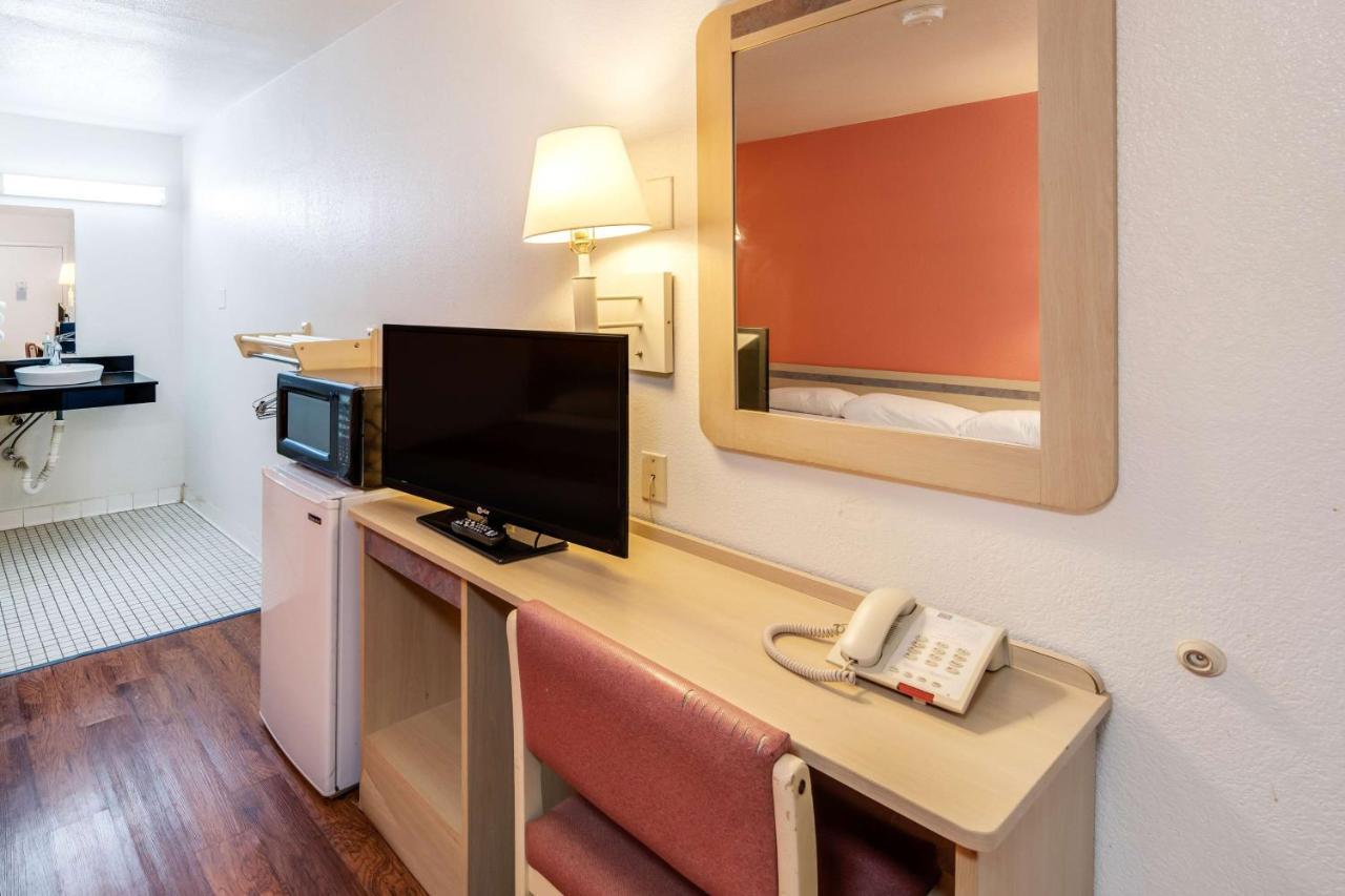 Motel 6-Greenville, Tx Екстериор снимка